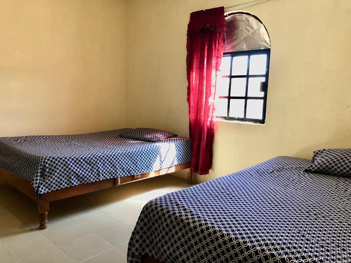 Oyo Hotel Cuatro Reales Galeana Exteriör bild